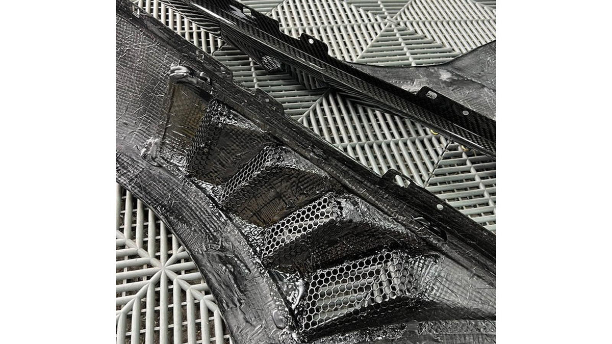 NWCarbon Haus G87 M2 Dry Carbon Fiber Fenders
