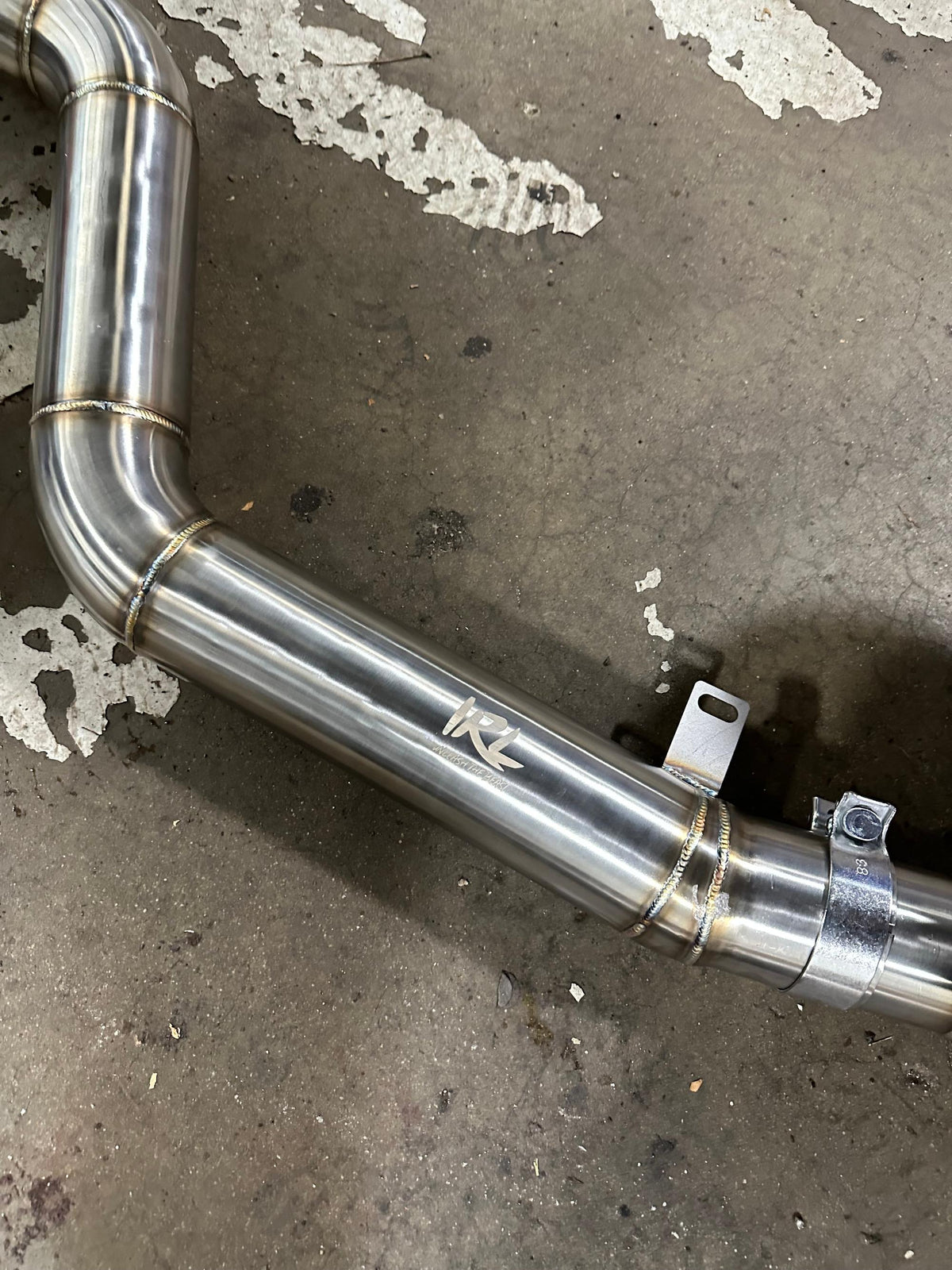 IRL G01 X3 M40i Midpipe