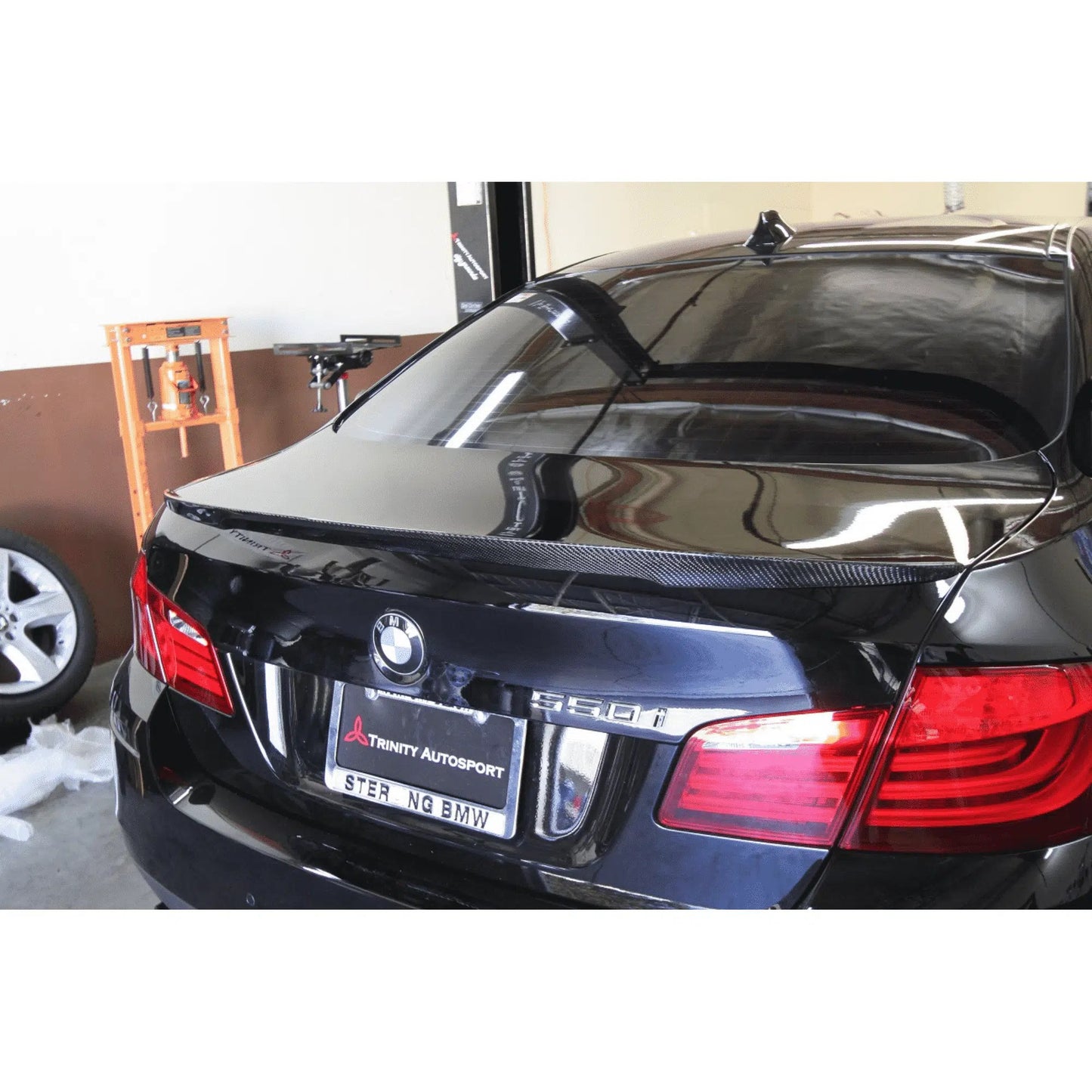 Suvneer M Performance Designed F10 Carbon Fiber Trunk Spoiler