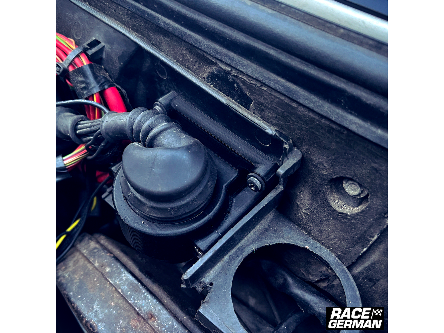 E30 C101 Connector Firewall Bracket-Data & Electrical-Silicon Valley Bimmer