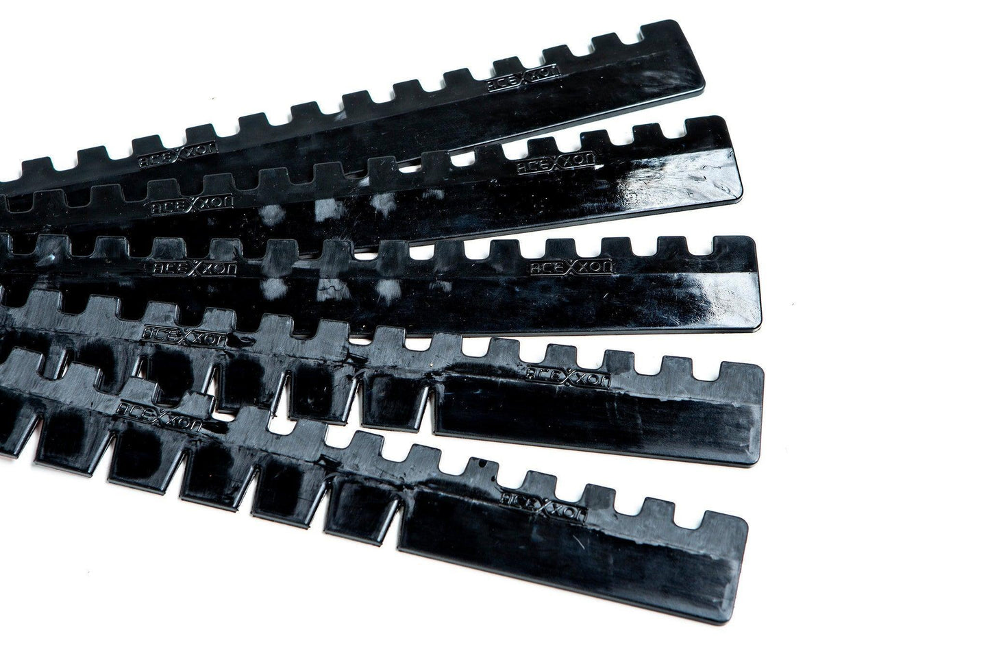 Acexxon Heavy Duty Universal Lip Protector