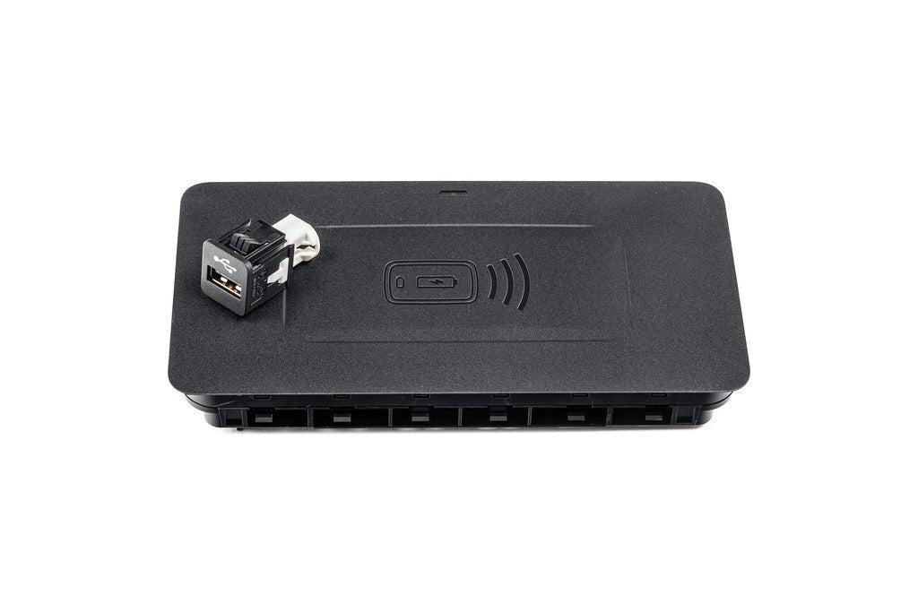BMW G8X M3 CS / M4 CS / M4 CSL Wireless Charger Pad with USB Port-Interior-Silicon Valley Bimmer