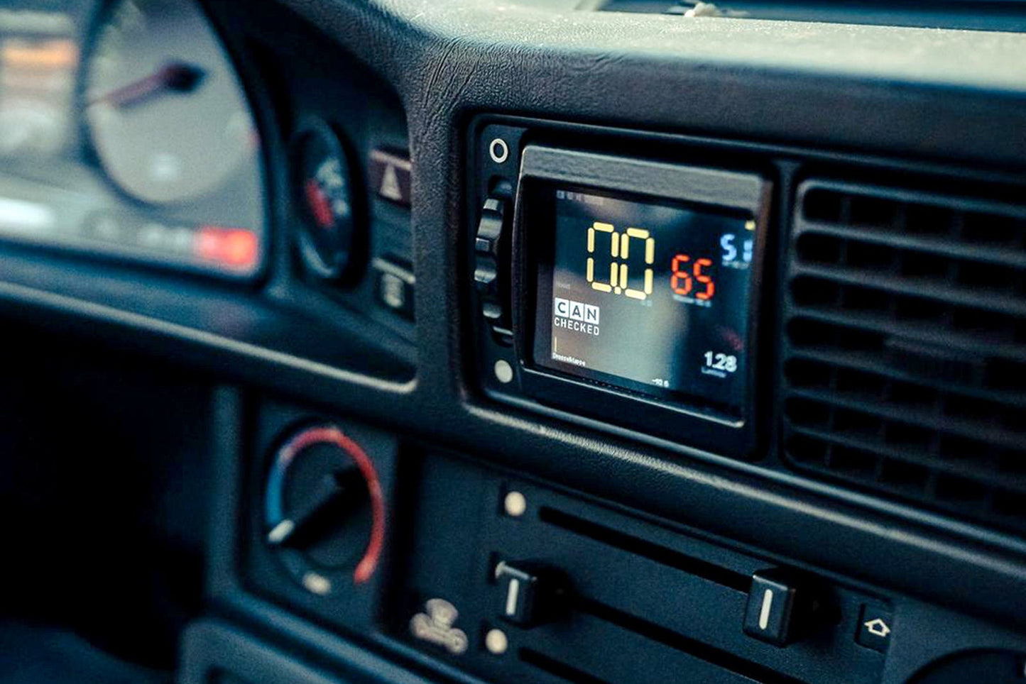 CANchecked E28 M5 / 5-Series MFD28 Multi Function Display | 2.8" Gen2 (LHD)