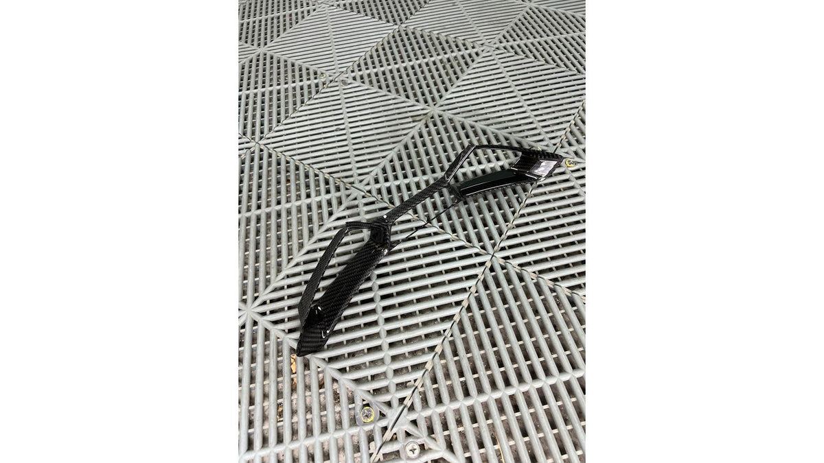 NWCarbon Haus G8X Dry Carbon Fiber Bucket Seat Center Trim