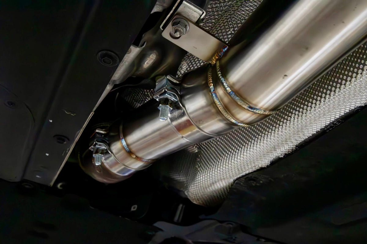 IRL G01 X3 M40i Midpipe