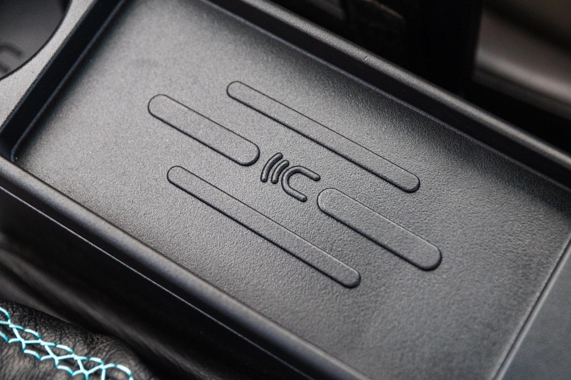 Induktiv E46 3-Series Wireless Charger Kit-Interior-Silicon Valley Bimmer