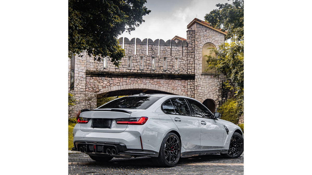 NWCarbon Haus G8X SQ Style Carbon Fiber Side Skirts