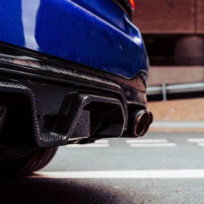 MHC+ BMW M5 LCI CS Style Rear Diffuser In Pre Preg Gloss Carbon Fibre (F90)