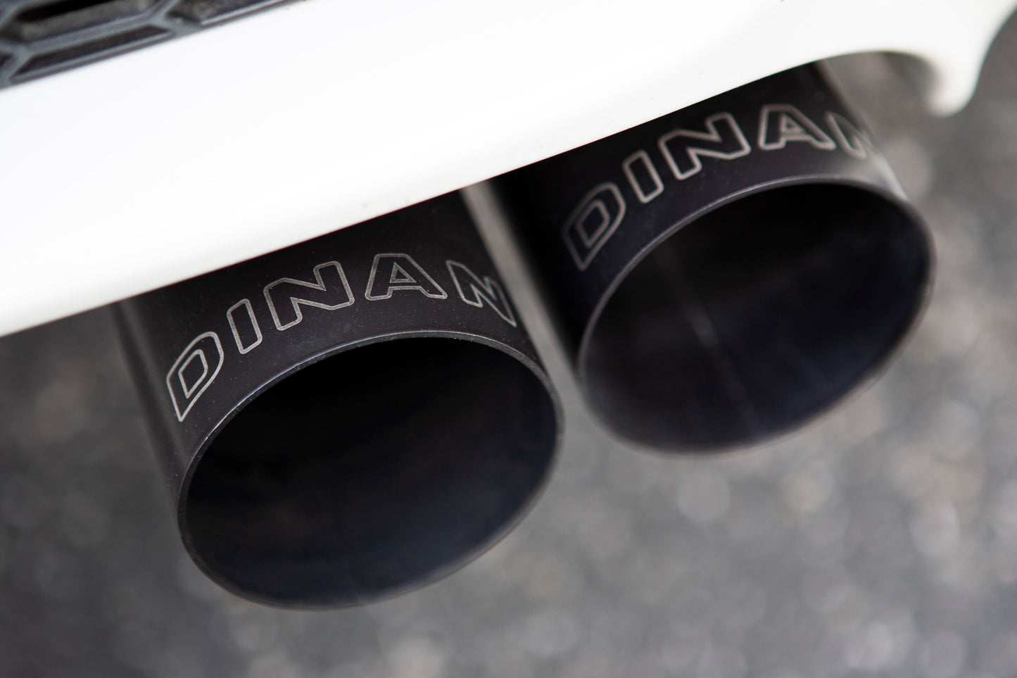 Dinan Free Flow Axle-Back Exhaust - 2008-2013 BMW M3